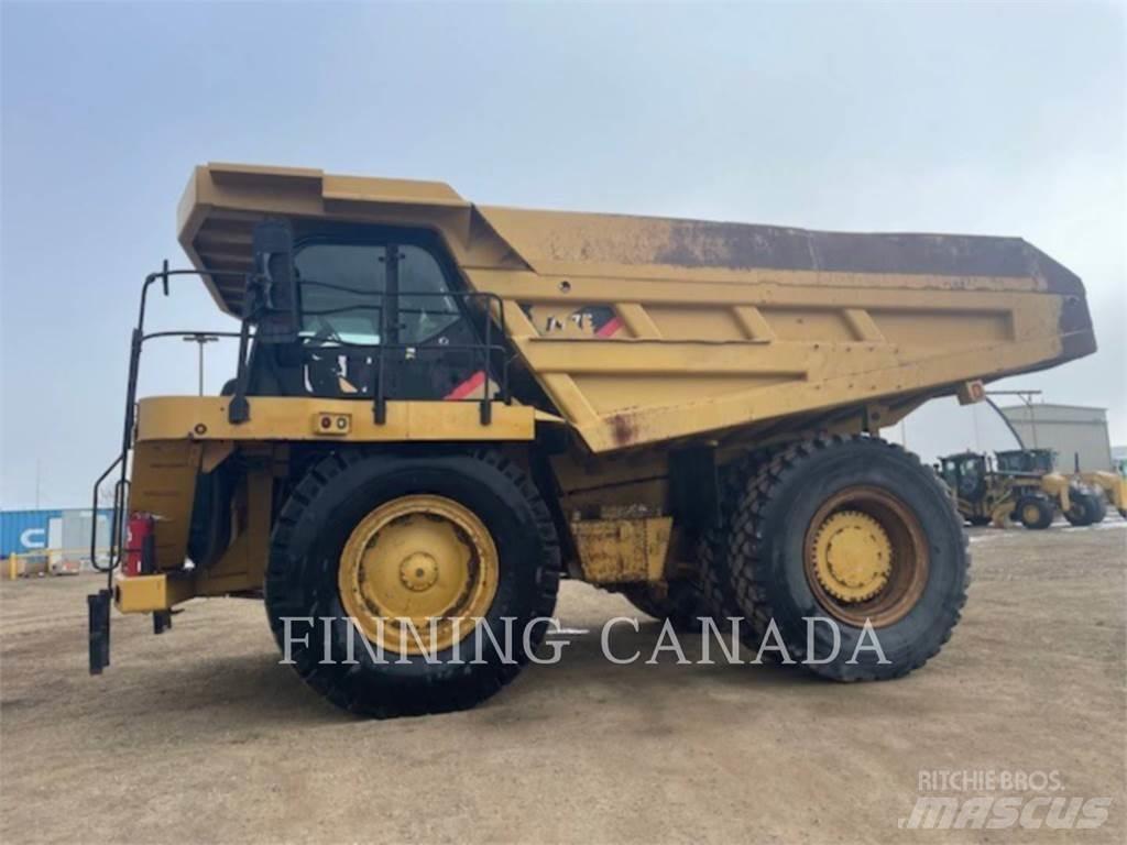 CAT 777F Σπαστό Dump Truck ADT