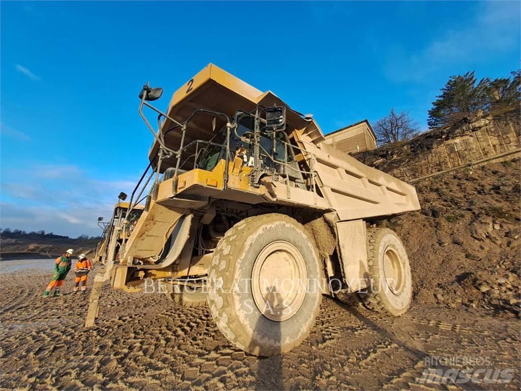 CAT 777G Σπαστό Dump Truck ADT