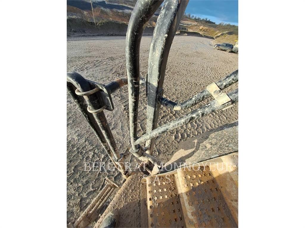 CAT 777G Σπαστό Dump Truck ADT