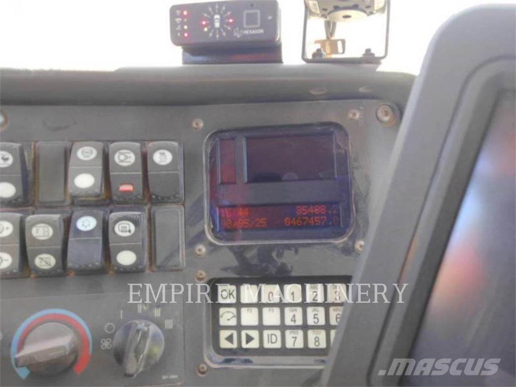 CAT 789D Σπαστό Dump Truck ADT