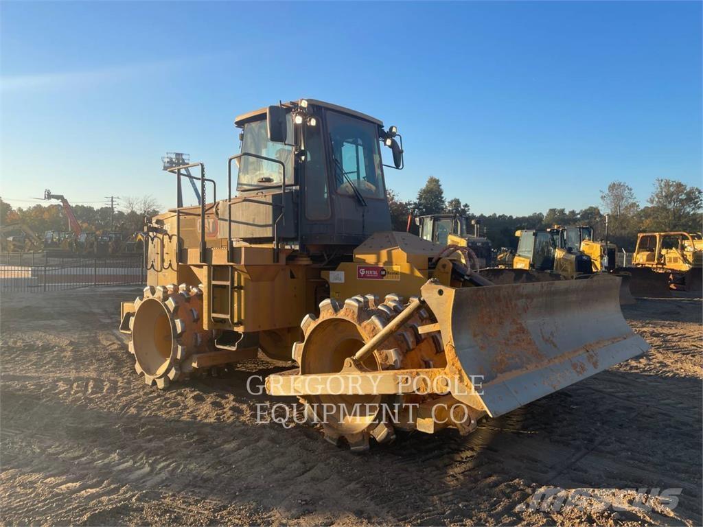 CAT 815-11 Κύλινδροι συμπίεσης εδάφους