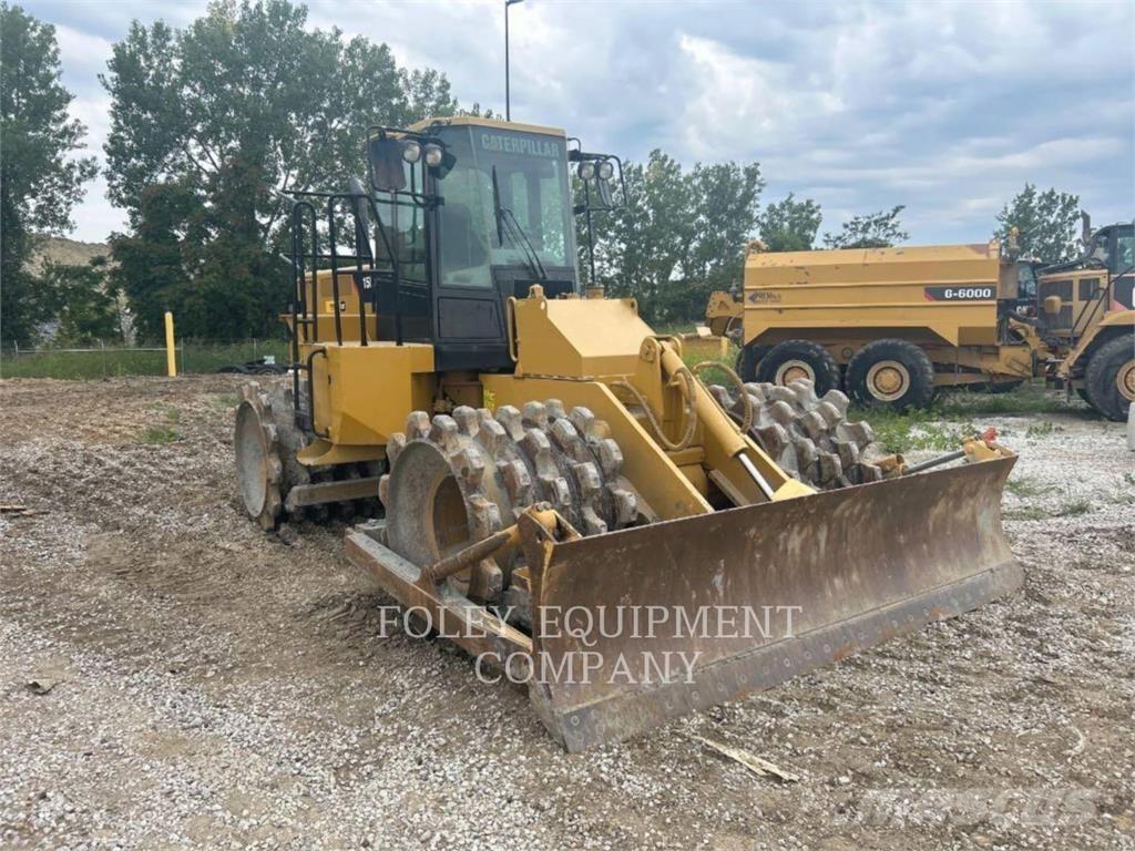 CAT 815F2 Κύλινδροι συμπίεσης εδάφους