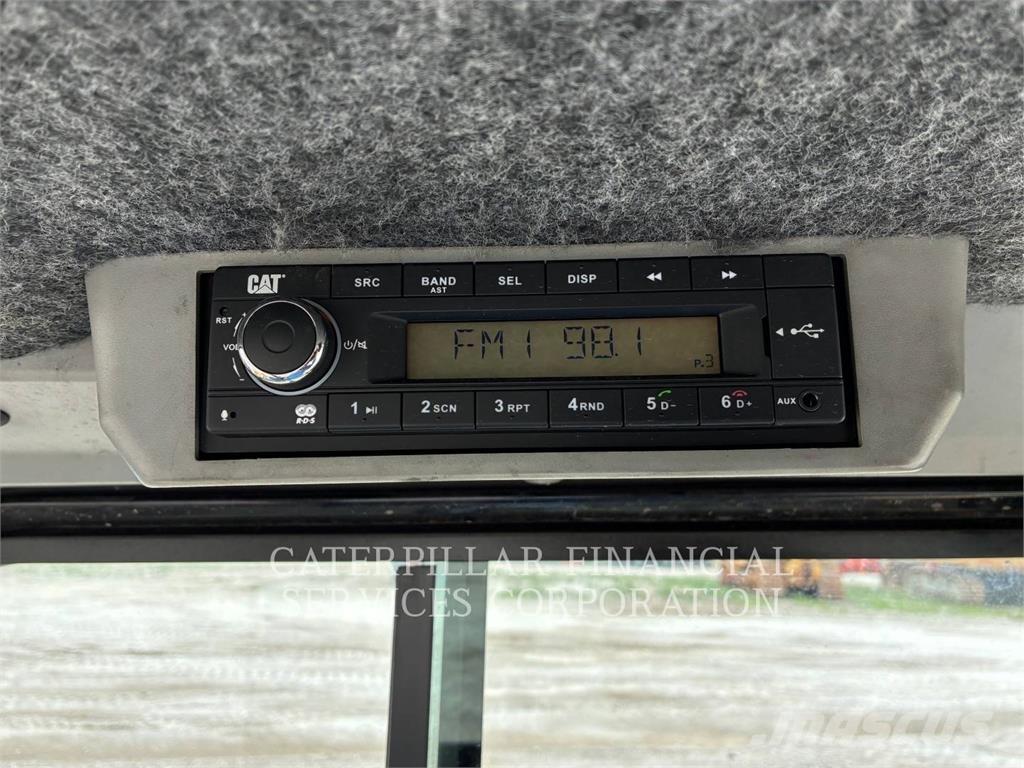 CAT 903D Φορτωτές με λάστιχα (Τροχοφόροι)