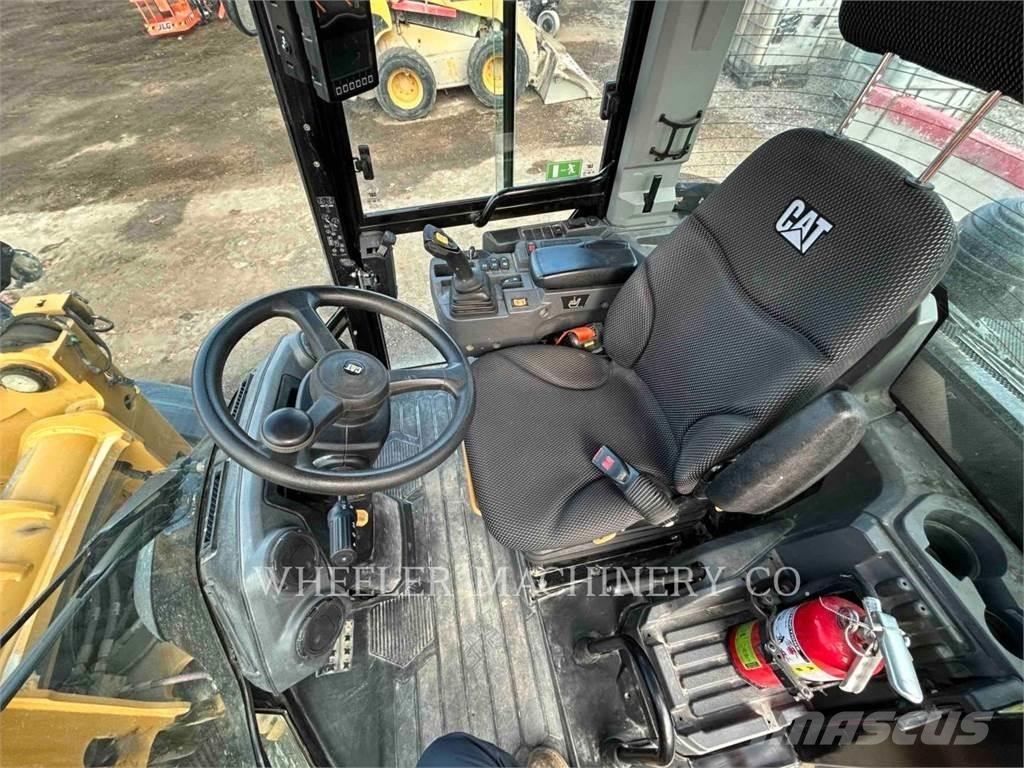 CAT 906 Φορτωτές με λάστιχα (Τροχοφόροι)