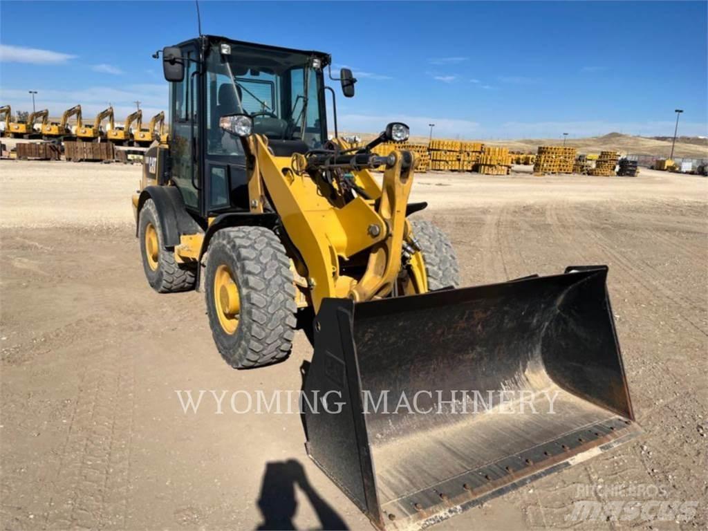 CAT 906M Φορτωτές με λάστιχα (Τροχοφόροι)