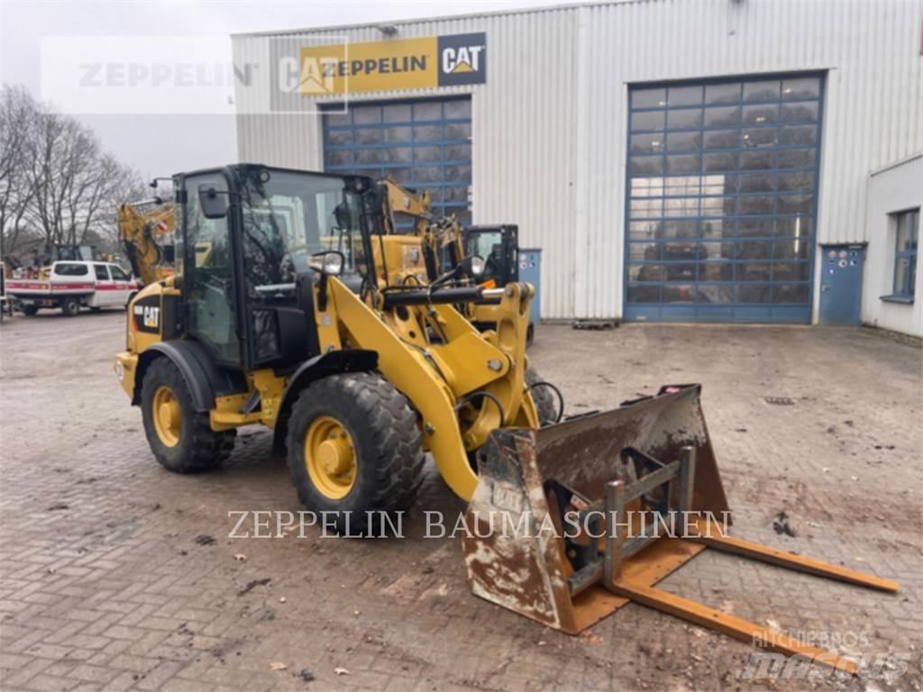 CAT 906M Φορτωτές με λάστιχα (Τροχοφόροι)