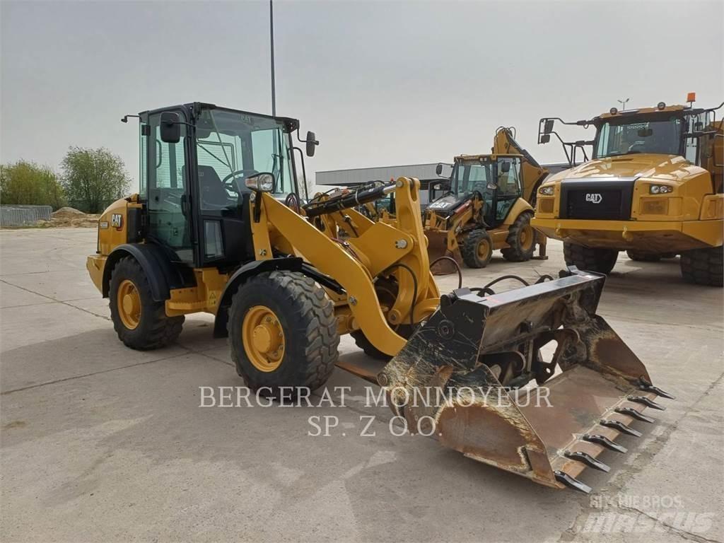 CAT 906M Φορτωτές με λάστιχα (Τροχοφόροι)