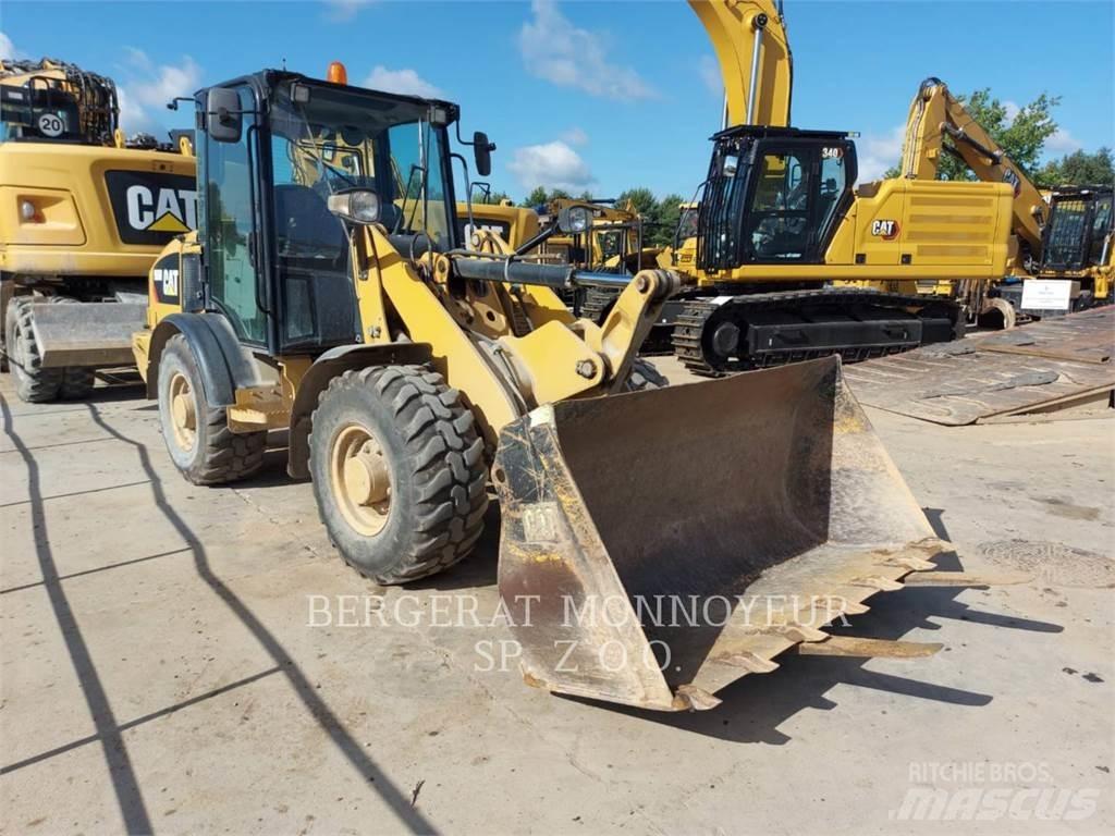 CAT 906M Φορτωτές με λάστιχα (Τροχοφόροι)