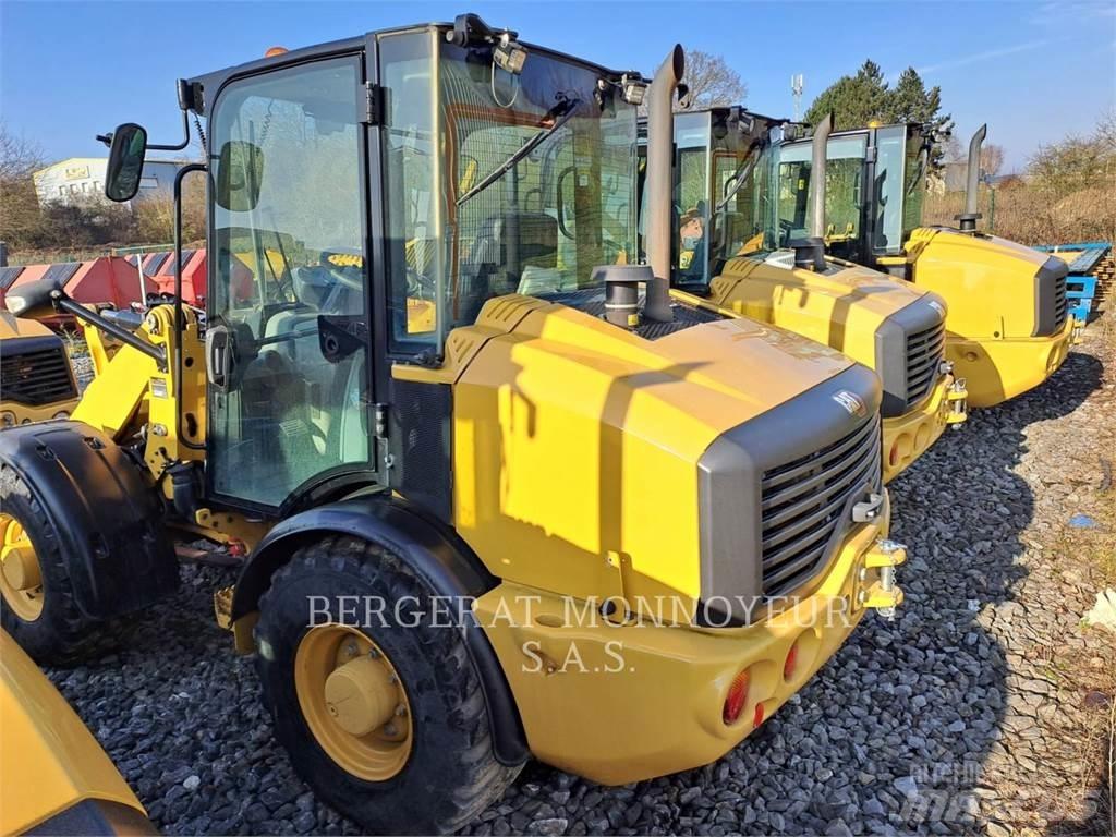 CAT 906M Φορτωτές με λάστιχα (Τροχοφόροι)