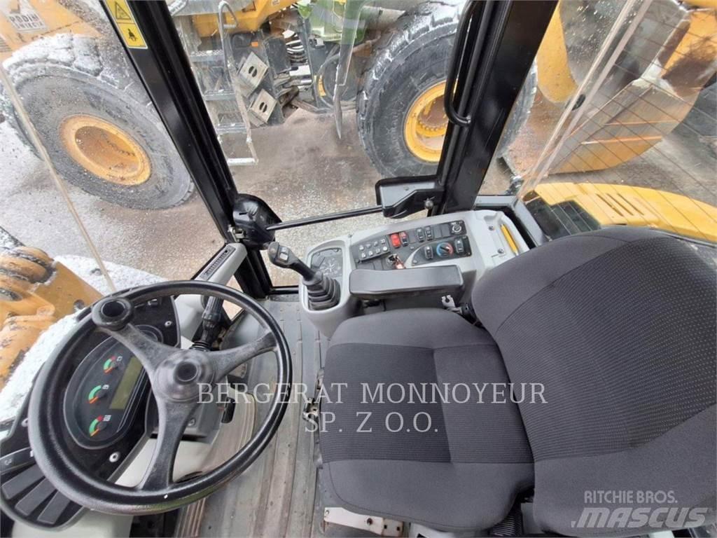 CAT 906M Φορτωτές με λάστιχα (Τροχοφόροι)