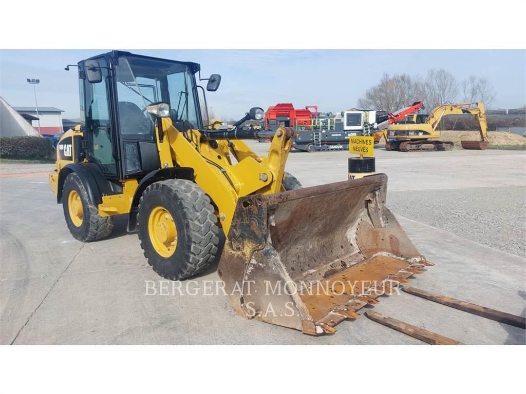 CAT 906M Φορτωτές με λάστιχα (Τροχοφόροι)