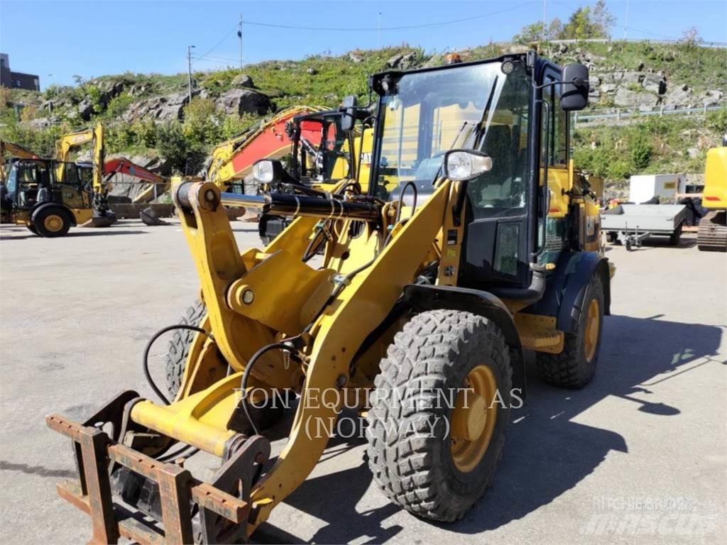 CAT 906M Φορτωτές με λάστιχα (Τροχοφόροι)