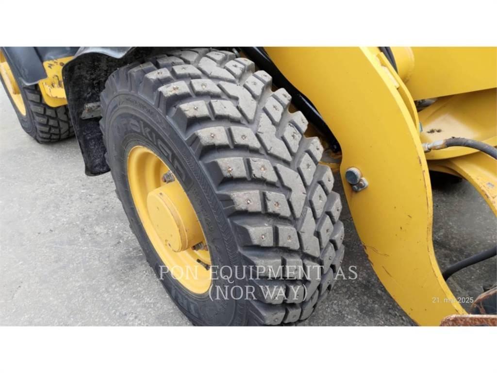 CAT 906M Φορτωτές με λάστιχα (Τροχοφόροι)