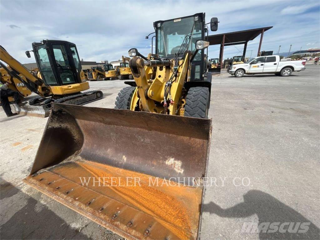 CAT 906M Φορτωτές με λάστιχα (Τροχοφόροι)