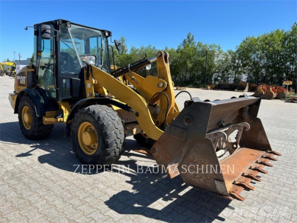 CAT 906M Φορτωτές με λάστιχα (Τροχοφόροι)