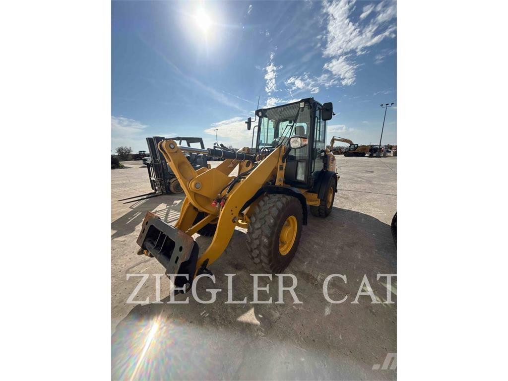 CAT 906M Φορτωτές με λάστιχα (Τροχοφόροι)