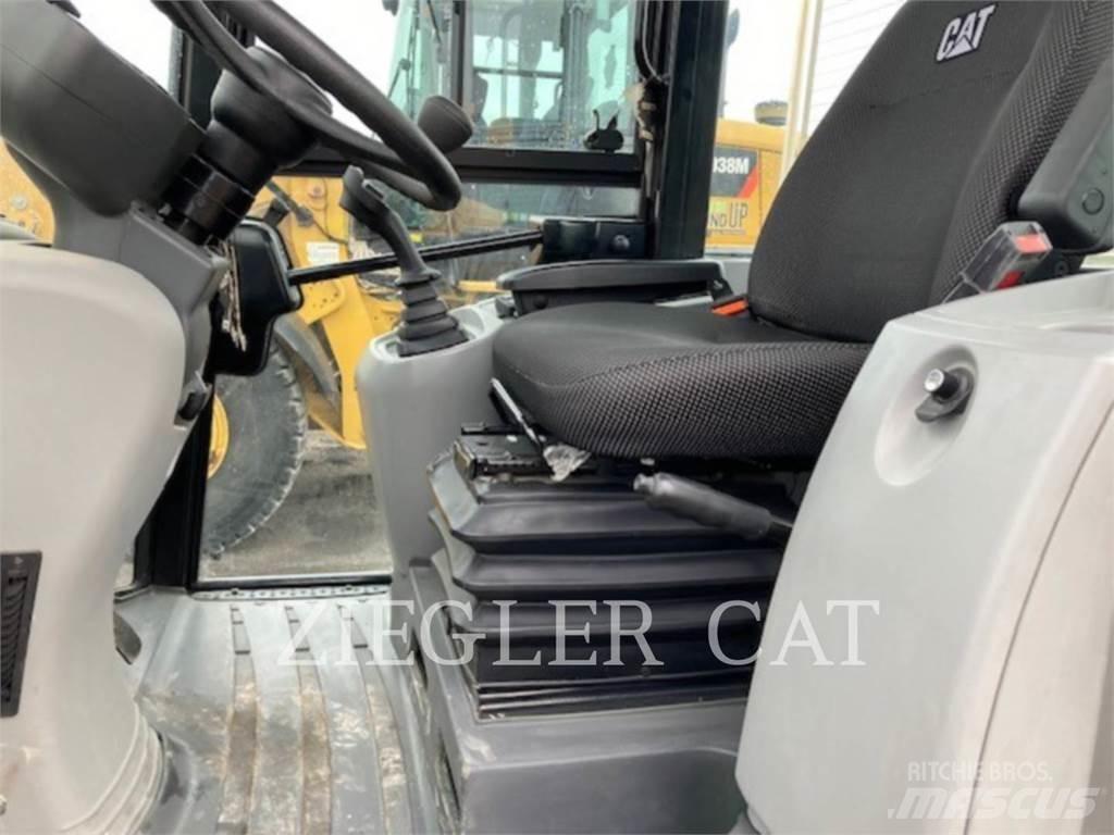 CAT 907M Φορτωτές με λάστιχα (Τροχοφόροι)
