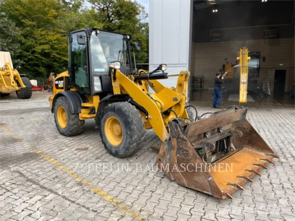 CAT 908M Φορτωτές με λάστιχα (Τροχοφόροι)