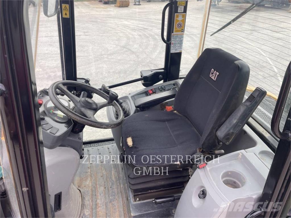 CAT 908M Φορτωτές με λάστιχα (Τροχοφόροι)