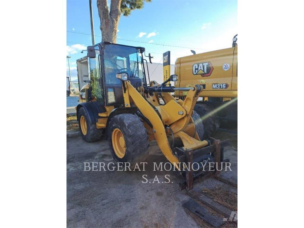 CAT 908M Φορτωτές με λάστιχα (Τροχοφόροι)