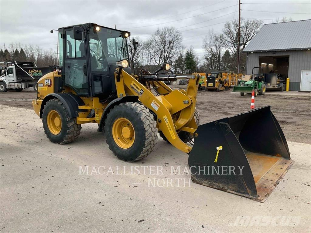 CAT 908M ARW Φορτωτές με λάστιχα (Τροχοφόροι)
