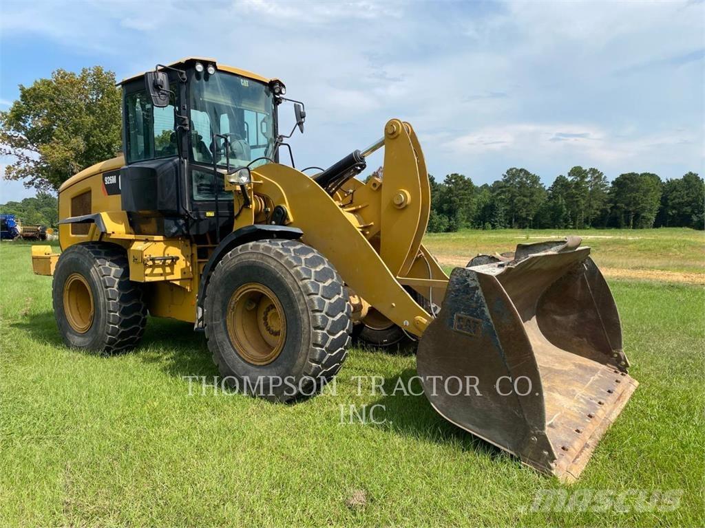 CAT 926M Φορτωτές με λάστιχα (Τροχοφόροι)
