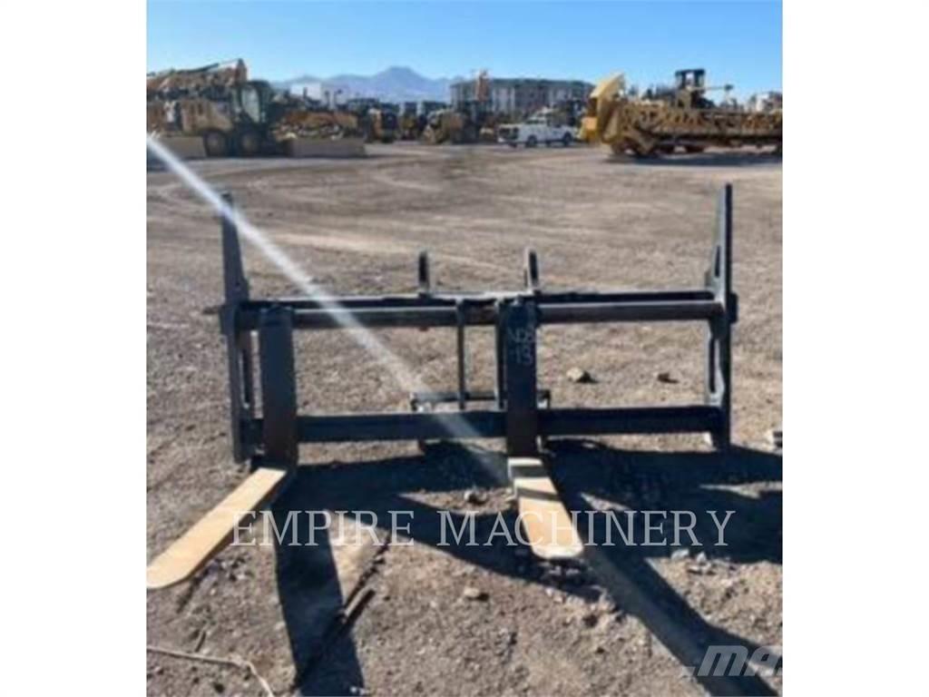 CAT 938-FCFKS Δικράνες