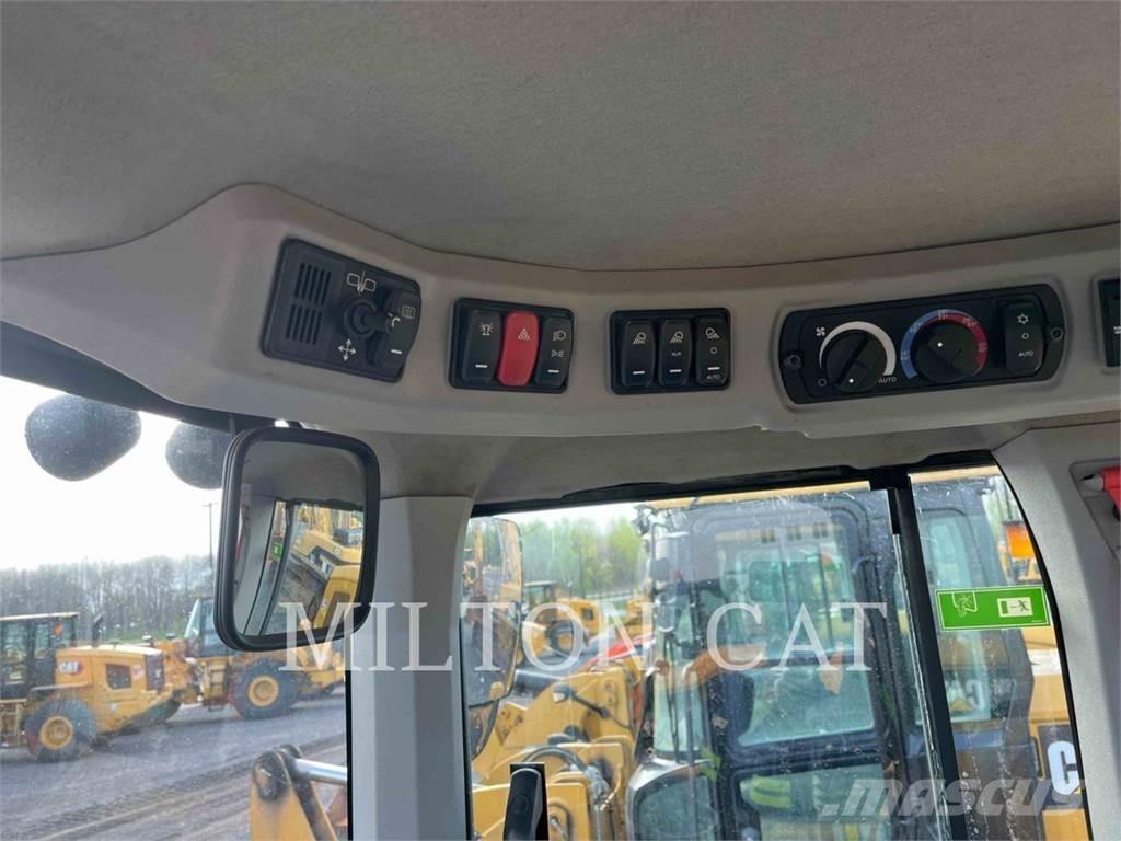 CAT 938M 2V Φορτωτές με λάστιχα (Τροχοφόροι)