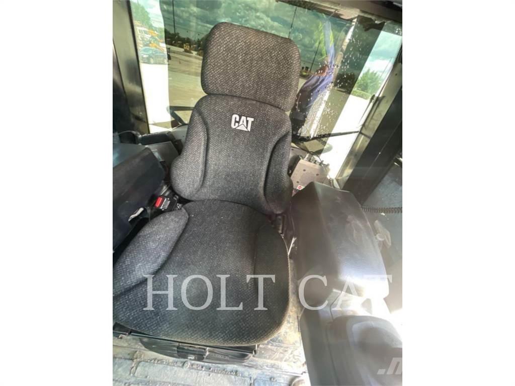 CAT 973K Φορτωτές με ερπύστριες