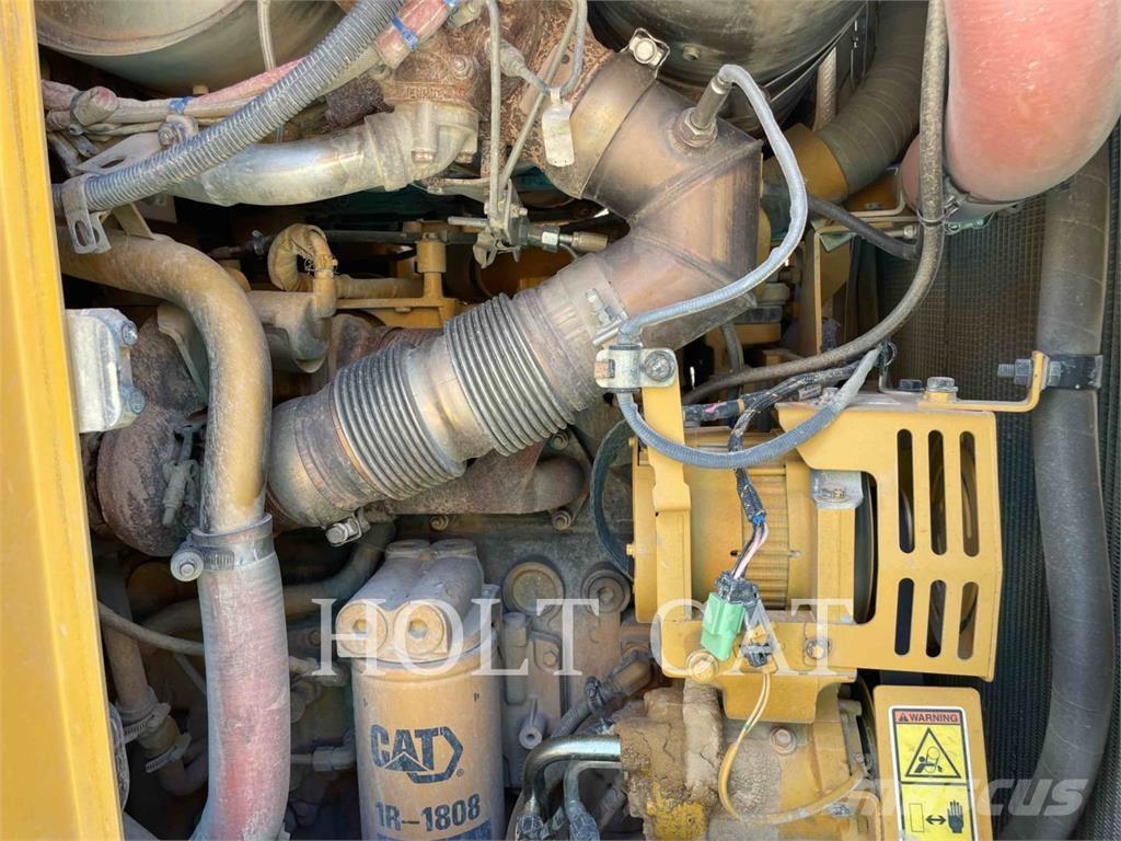 CAT 973K Φορτωτές με ερπύστριες