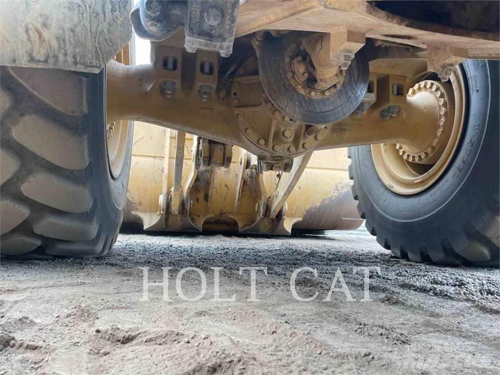 CAT 982M Φορτωτές με λάστιχα (Τροχοφόροι)