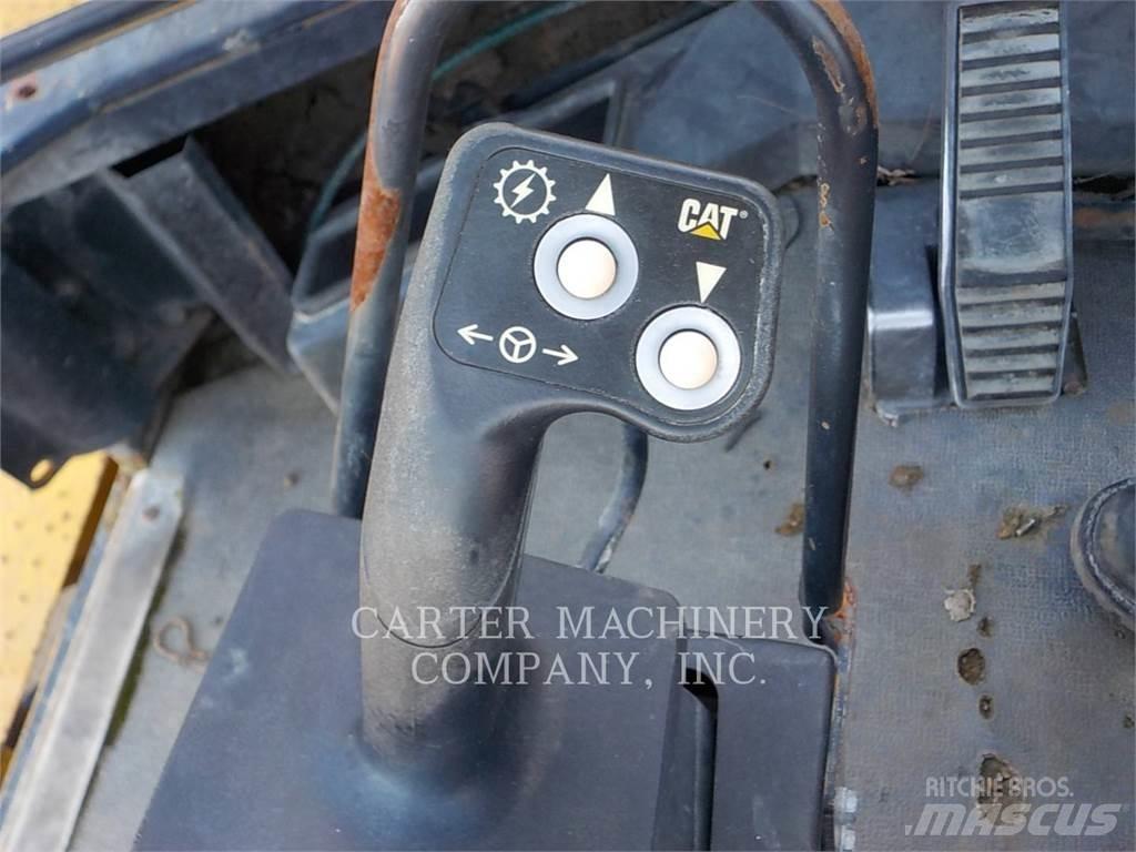CAT 990 Φορτωτές με λάστιχα (Τροχοφόροι)