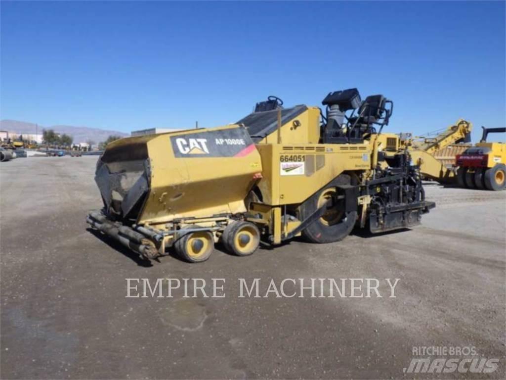 CAT AP1000E Επίστρωση ασφάλτου