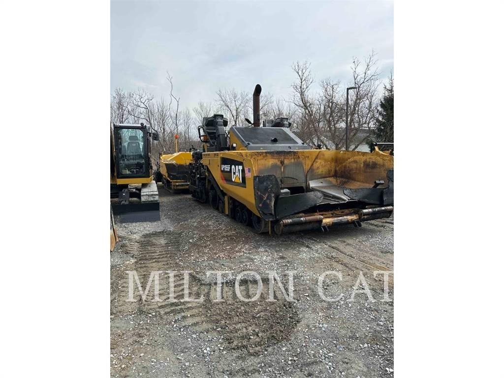 CAT AP1055F Επίστρωση ασφάλτου