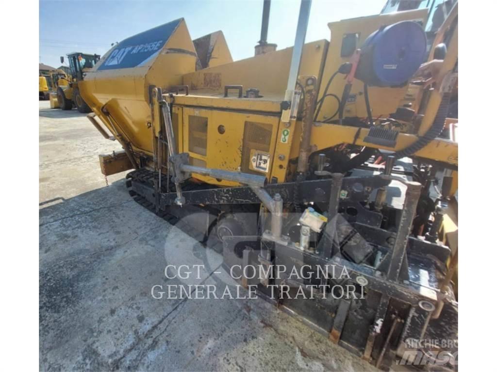 CAT AP255E Επίστρωση ασφάλτου