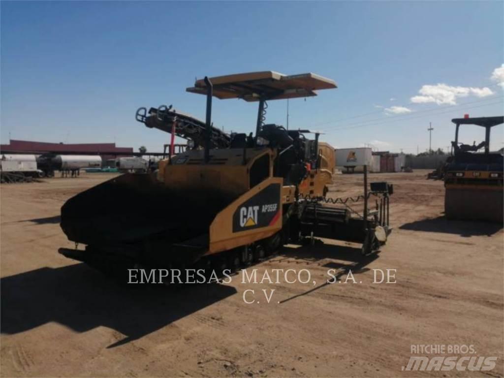 CAT AP355FLRC Επίστρωση ασφάλτου