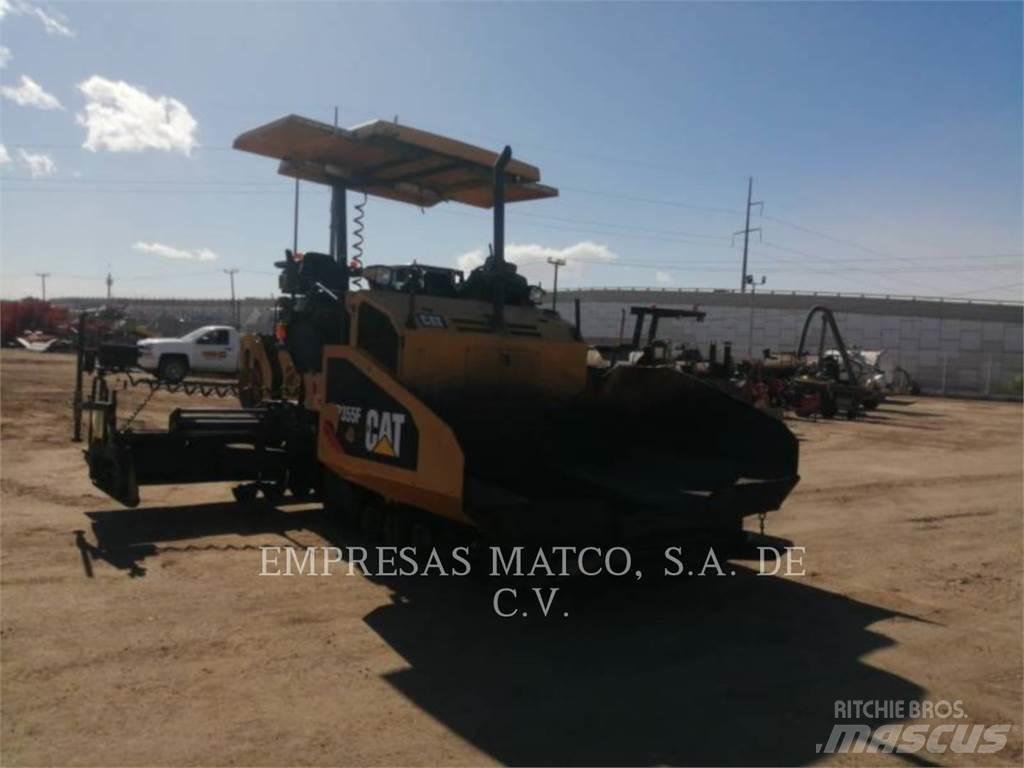 CAT AP355FLRC Επίστρωση ασφάλτου