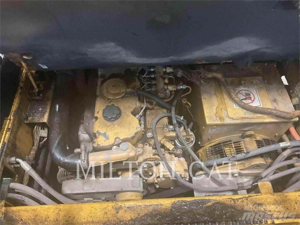 CAT AP555E Επίστρωση ασφάλτου