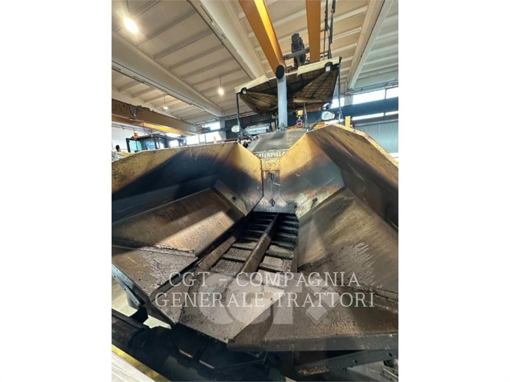 CAT AP600D Επίστρωση ασφάλτου