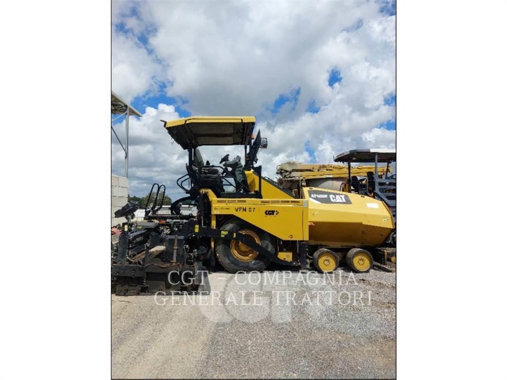 CAT AP600F Επίστρωση ασφάλτου