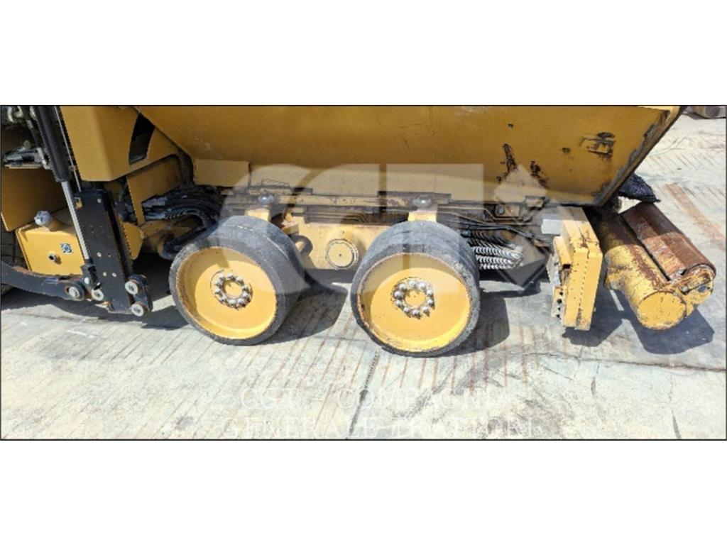 CAT AP600F Επίστρωση ασφάλτου