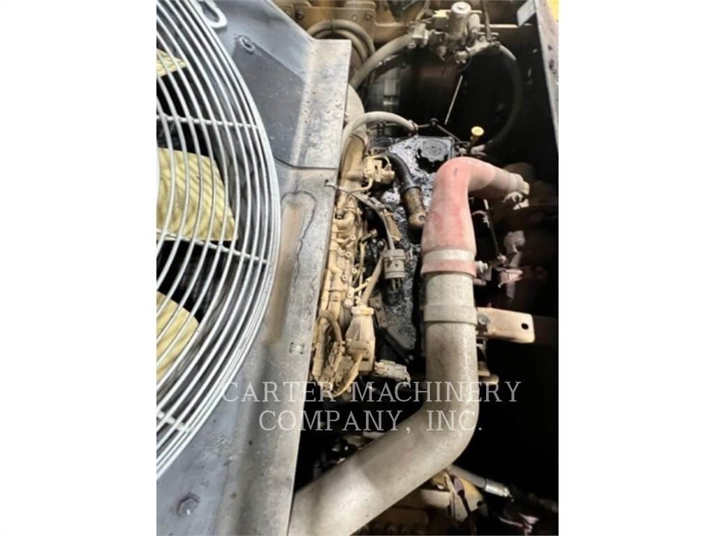 CAT AP655F Επίστρωση ασφάλτου
