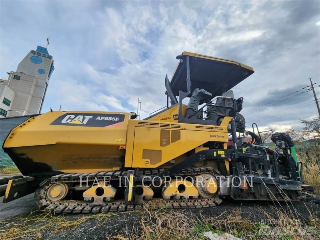 CAT AP655F Επίστρωση ασφάλτου
