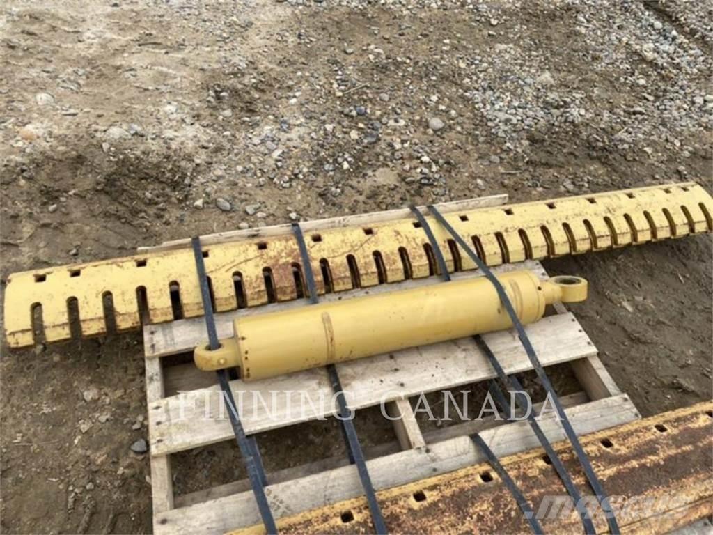 CAT ATTACHMENTS 14M Εκτοξευτές χιονιού