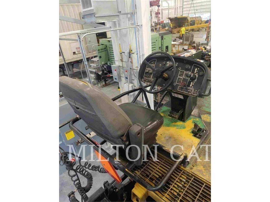 CAT BG-2455D Επίστρωση ασφάλτου