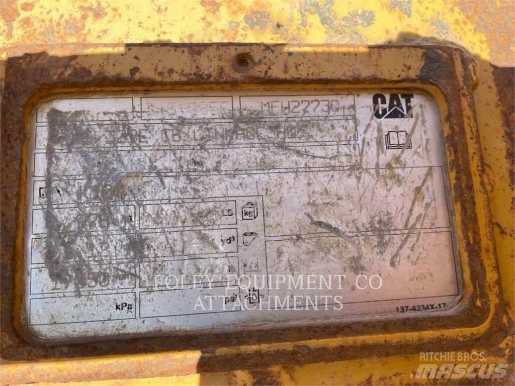 CAT BKHEXPCB42 Εκσκαφείς με ερπύστριες