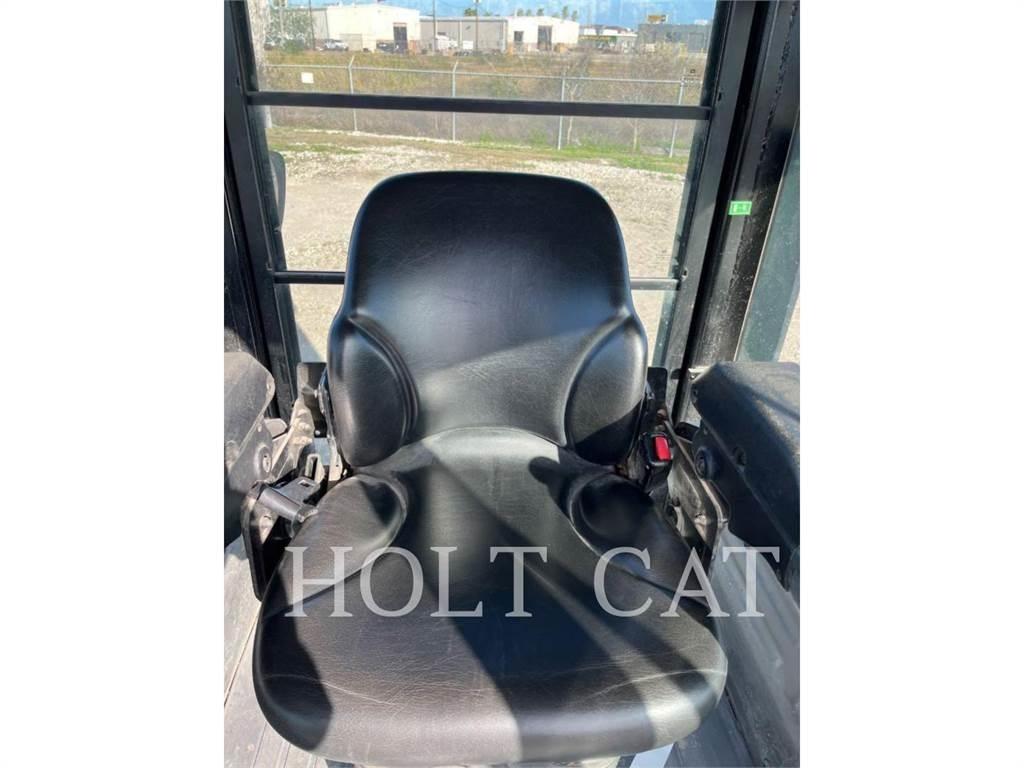 CAT CB10 Οδοστρωτήρες μονού κυλίνδρου