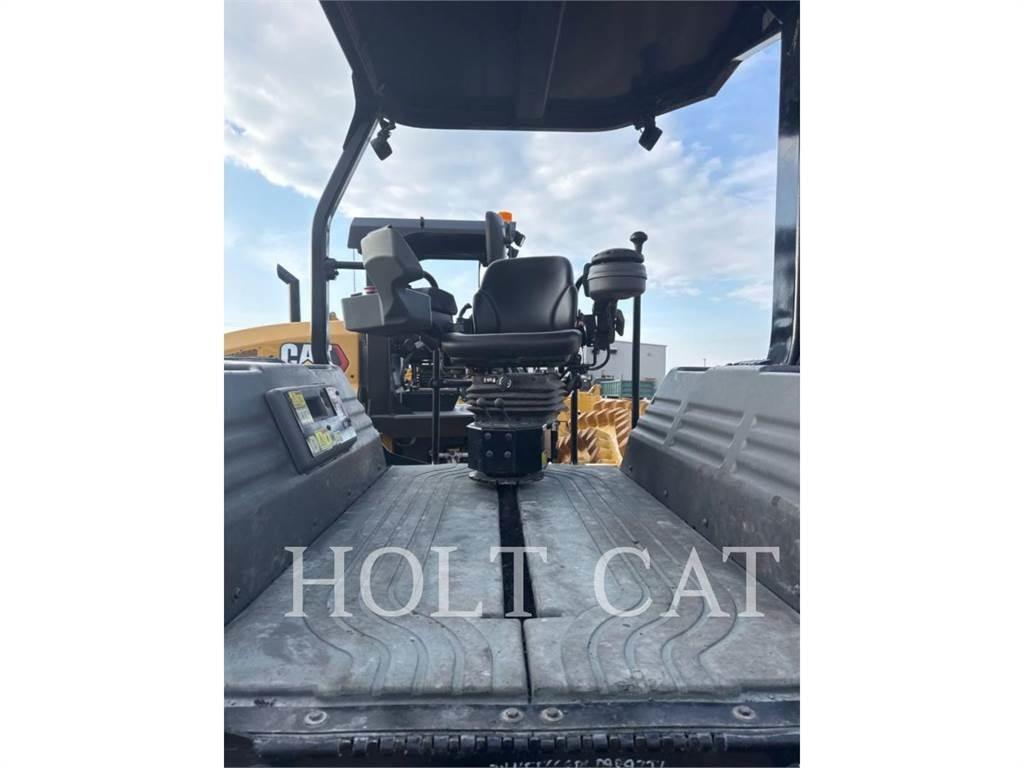 CAT CB10 Οδοστρωτήρες μονού κυλίνδρου