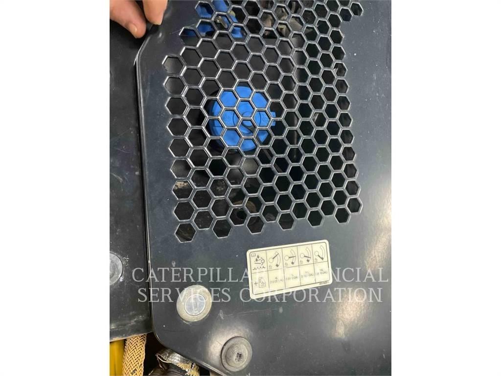 CAT CB15 Οδοστρωτήρες διπλού κυλίνδρου