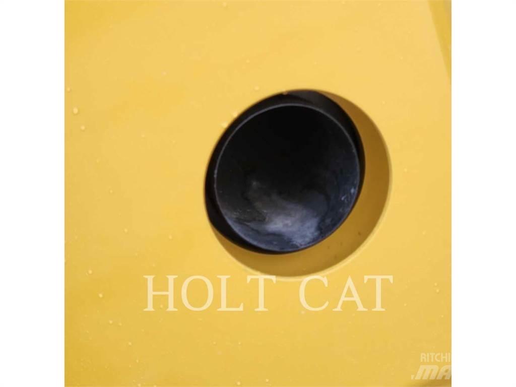 CAT CB15 Φορτωτές με λάστιχα (Τροχοφόροι)